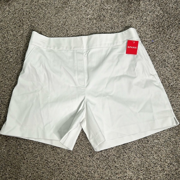 Spanx white pull on shorts size 1x new summer vacation - Picture 1 of 6